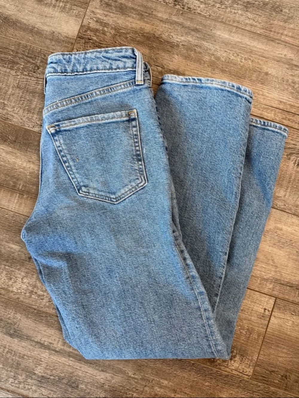 Old Navy Light Wash High Rise Loose Straight Leg Jeans